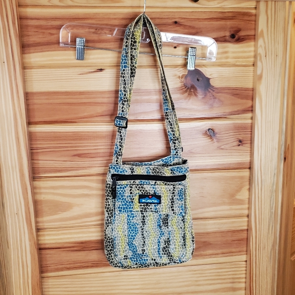 Kavu Crossbody Pebbled Print Bag